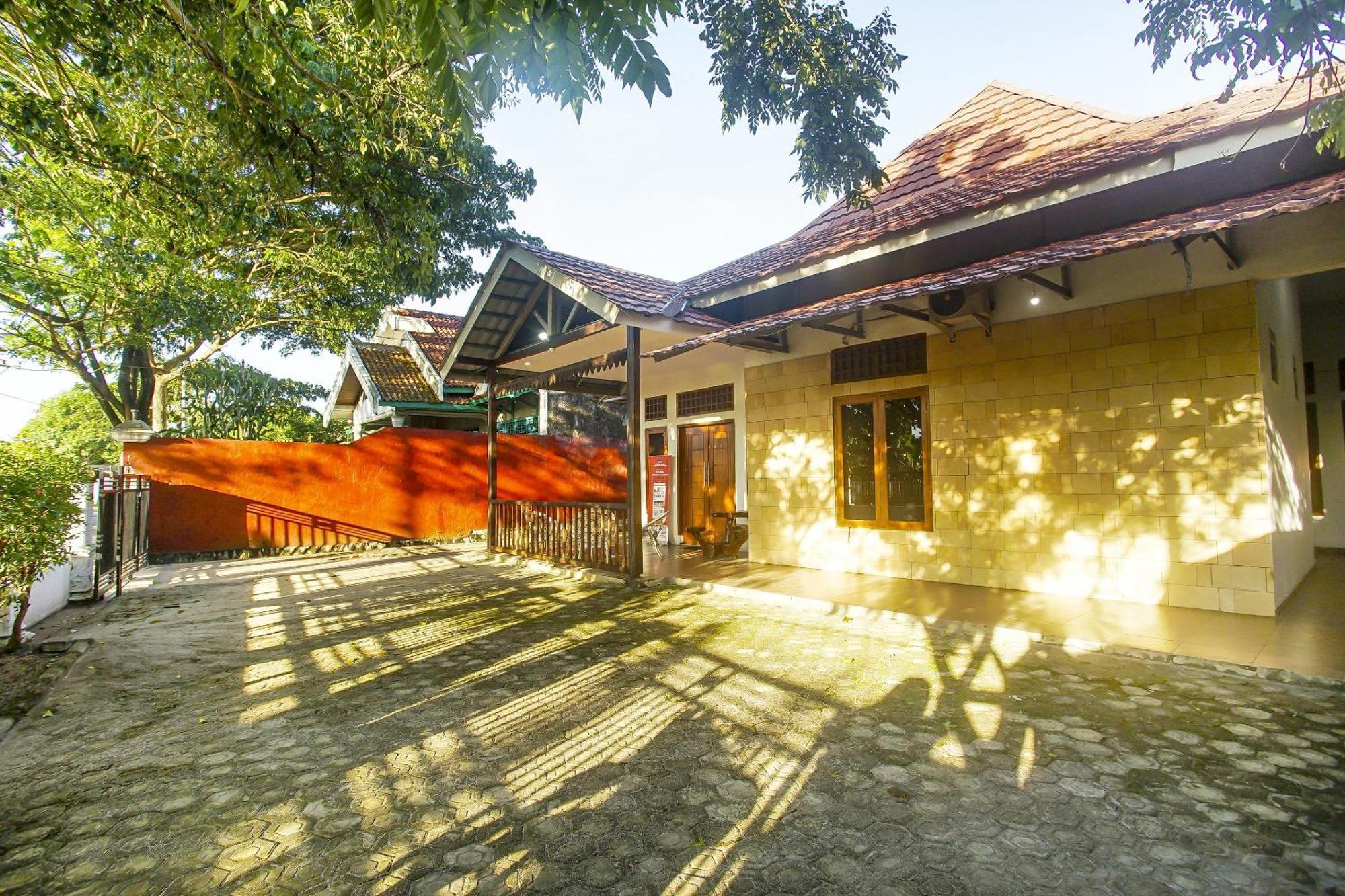 Super Oyo 91055 Homestay Syariah Bandar Lampung Exterior photo