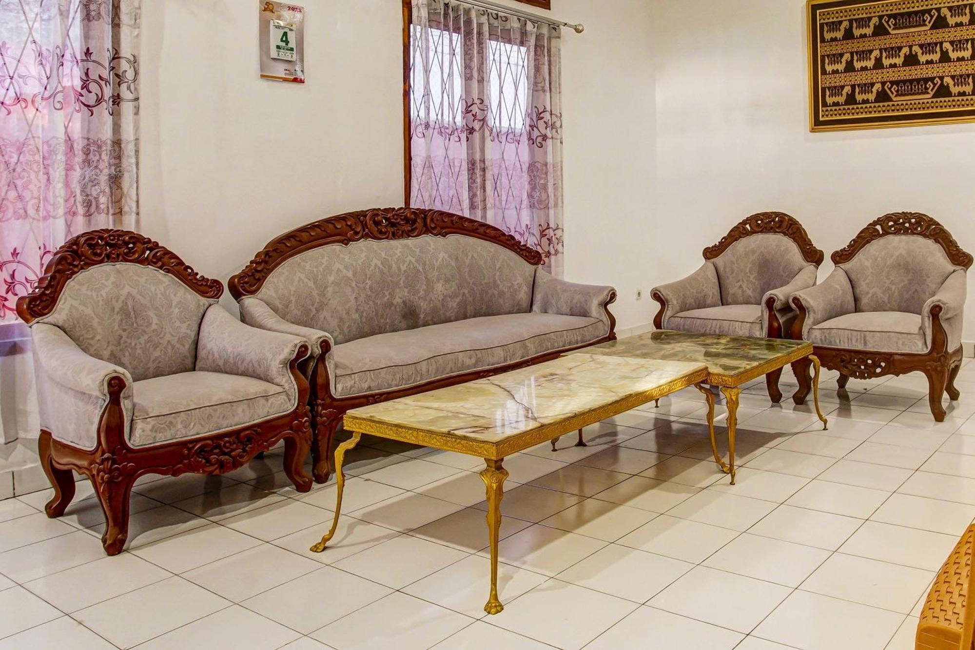 Super Oyo 91055 Homestay Syariah Bandar Lampung Exterior photo