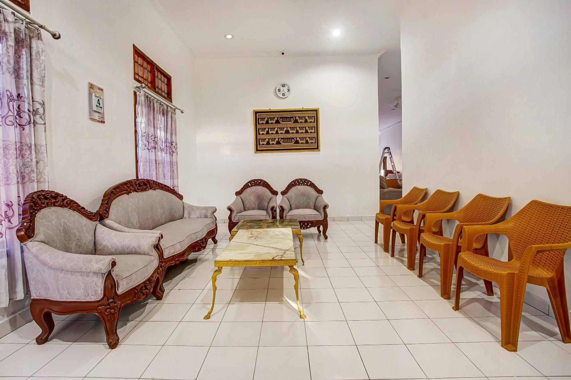 Super Oyo 91055 Homestay Syariah Bandar Lampung Exterior photo